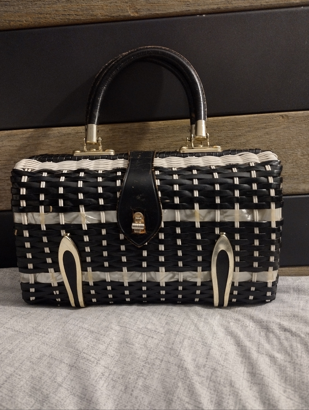 Vintage Mr. Rolf 40's, 50's Rare Ratan Black & White Top-Handle Bag 🔥